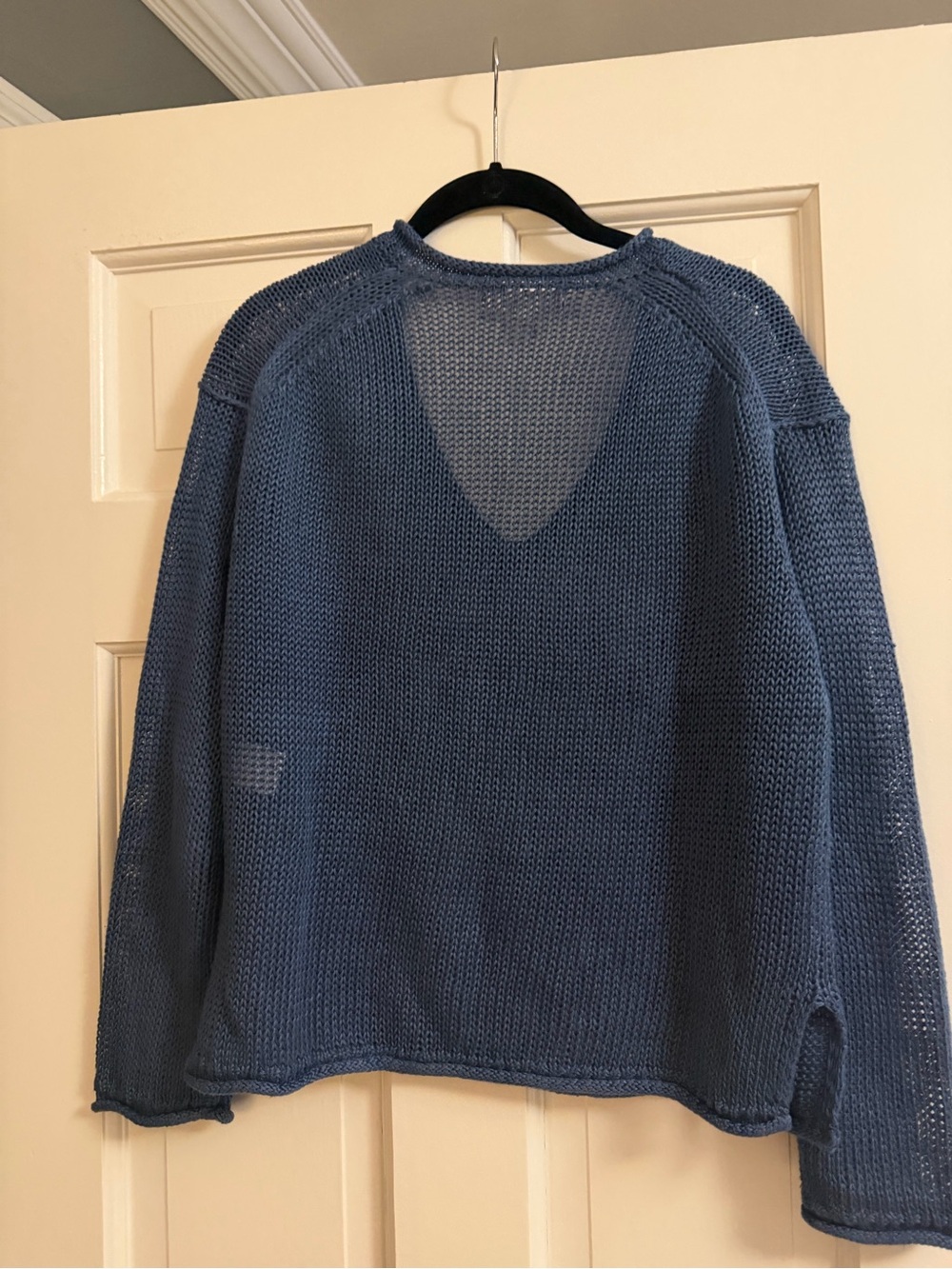 Banana republic linen v neck sweater - Picture 2 of 2